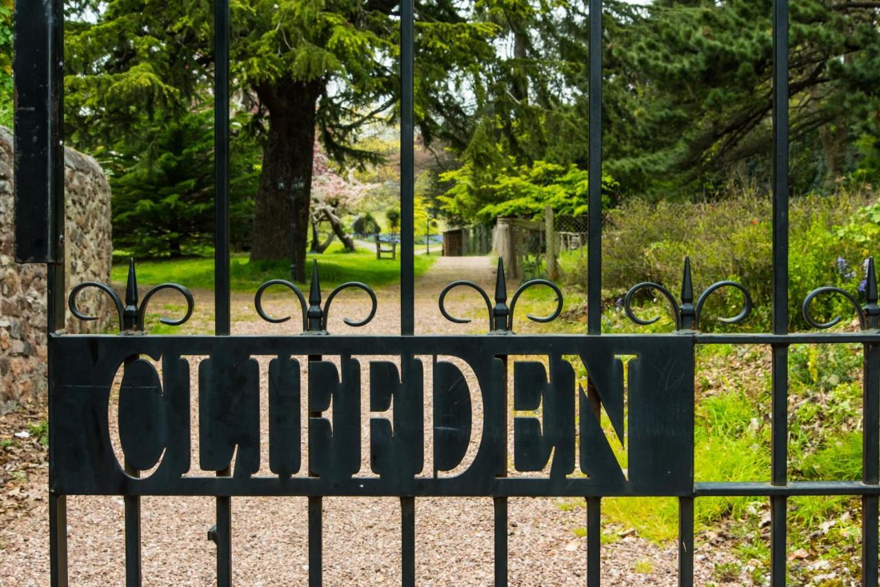 Cliffden Hotel Teignmouth Exterior photo